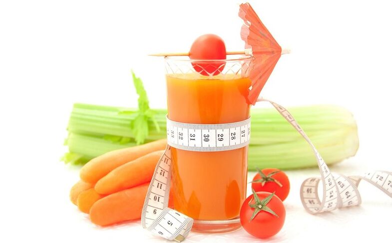 Diet drinking is a difficult but effective way to lose weight. 